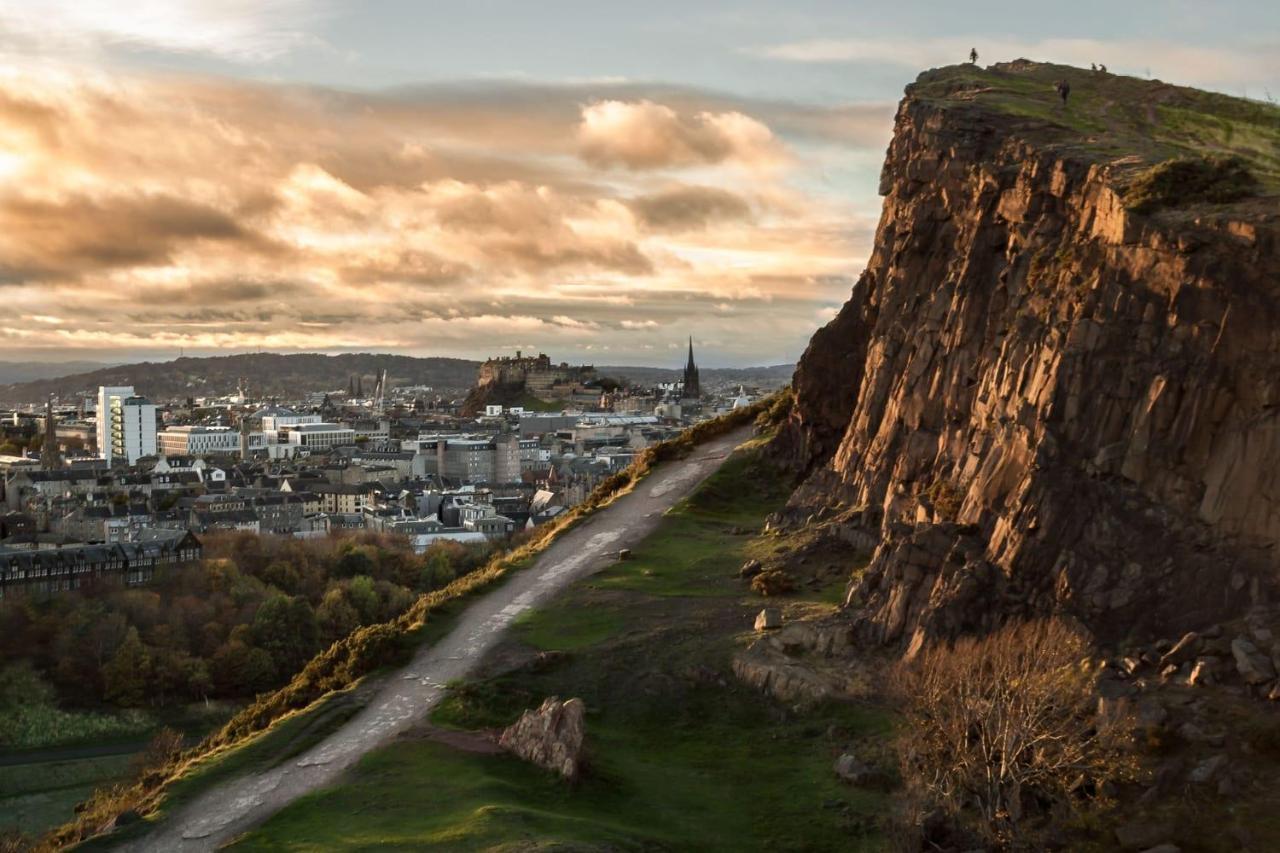 City Centre First Floor Family Suite Edinburg Exteriör bild